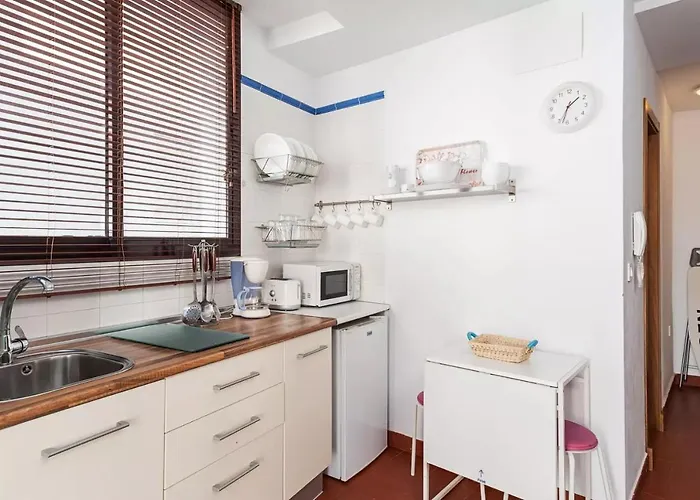 El Patio * コニル・デ・ラ・フロンテラ